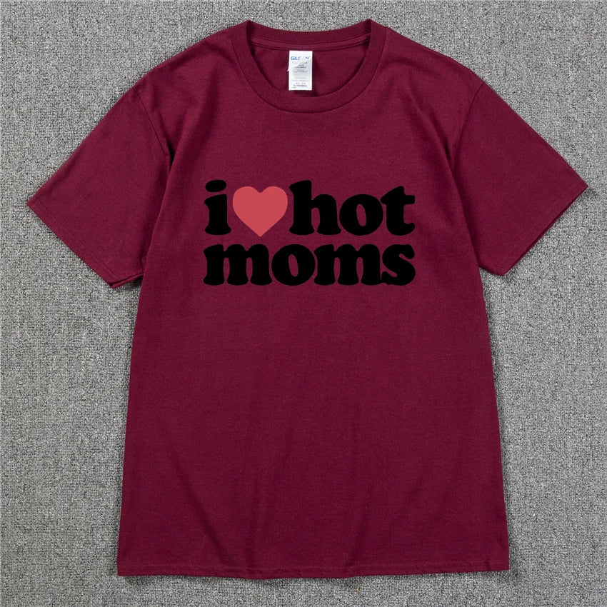 I LOVE HOT MOMS Tee - MIOSAKI