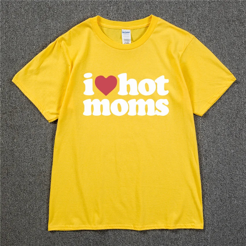 I LOVE HOT MOMS Tee - MIOSAKI