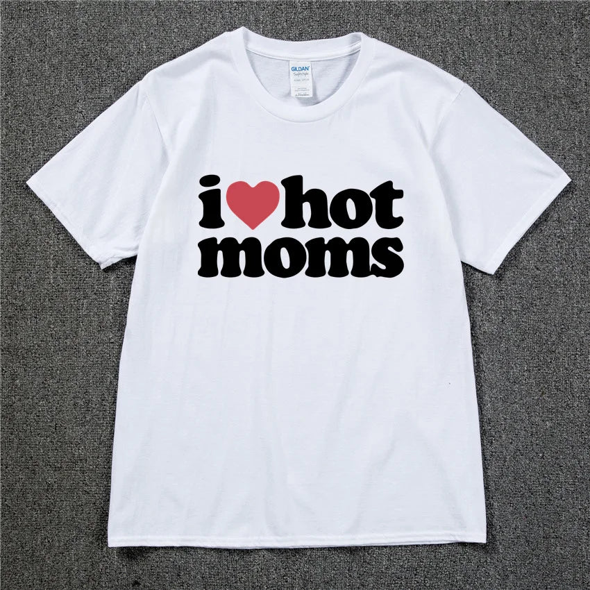 I LOVE HOT MOMS Tee - MIOSAKI