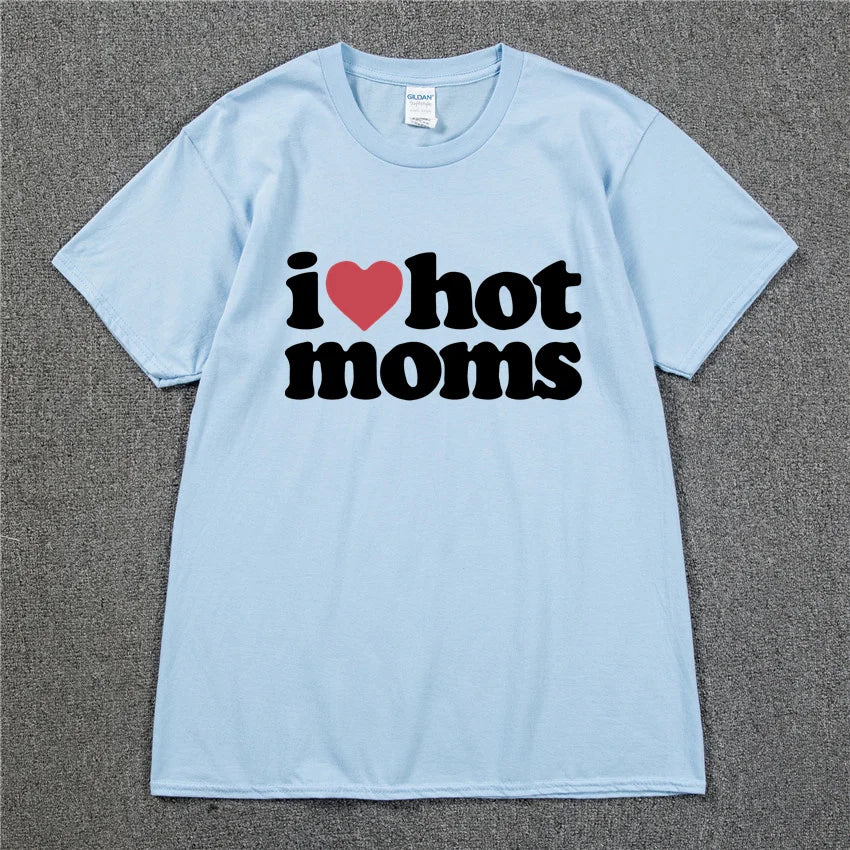 I LOVE HOT MOMS Tee - MIOSAKI