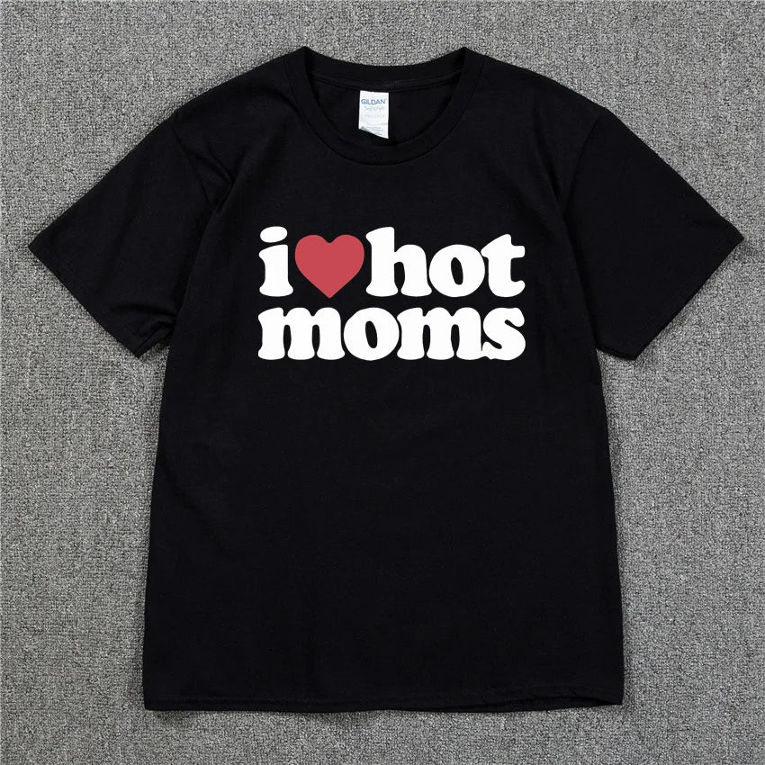 I LOVE HOT MOMS Tee - MIOSAKI